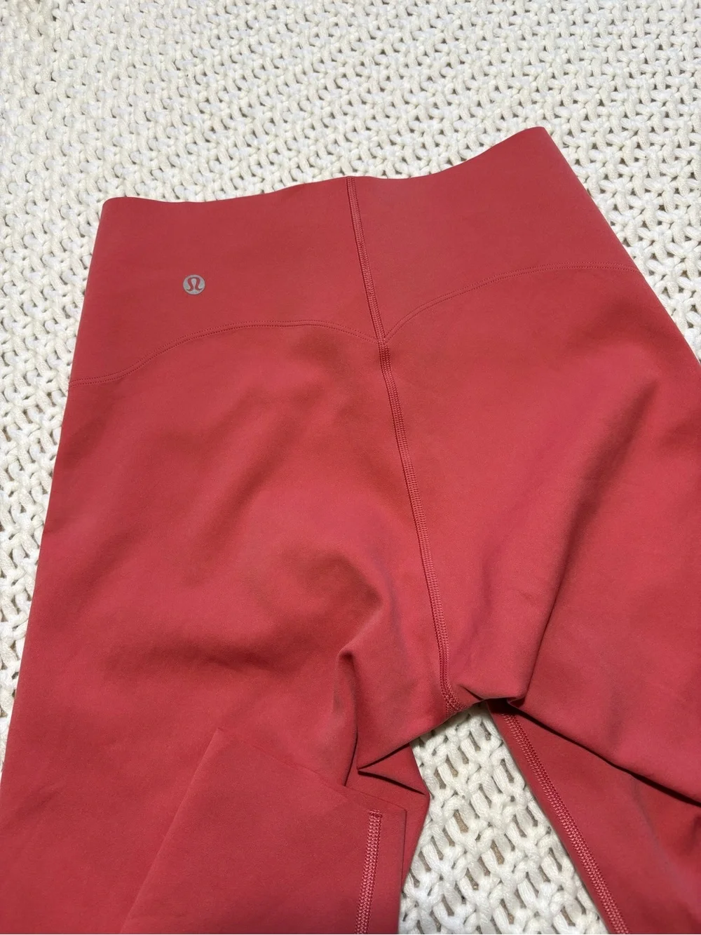 lululemon desert red glow up tight 25” size 8